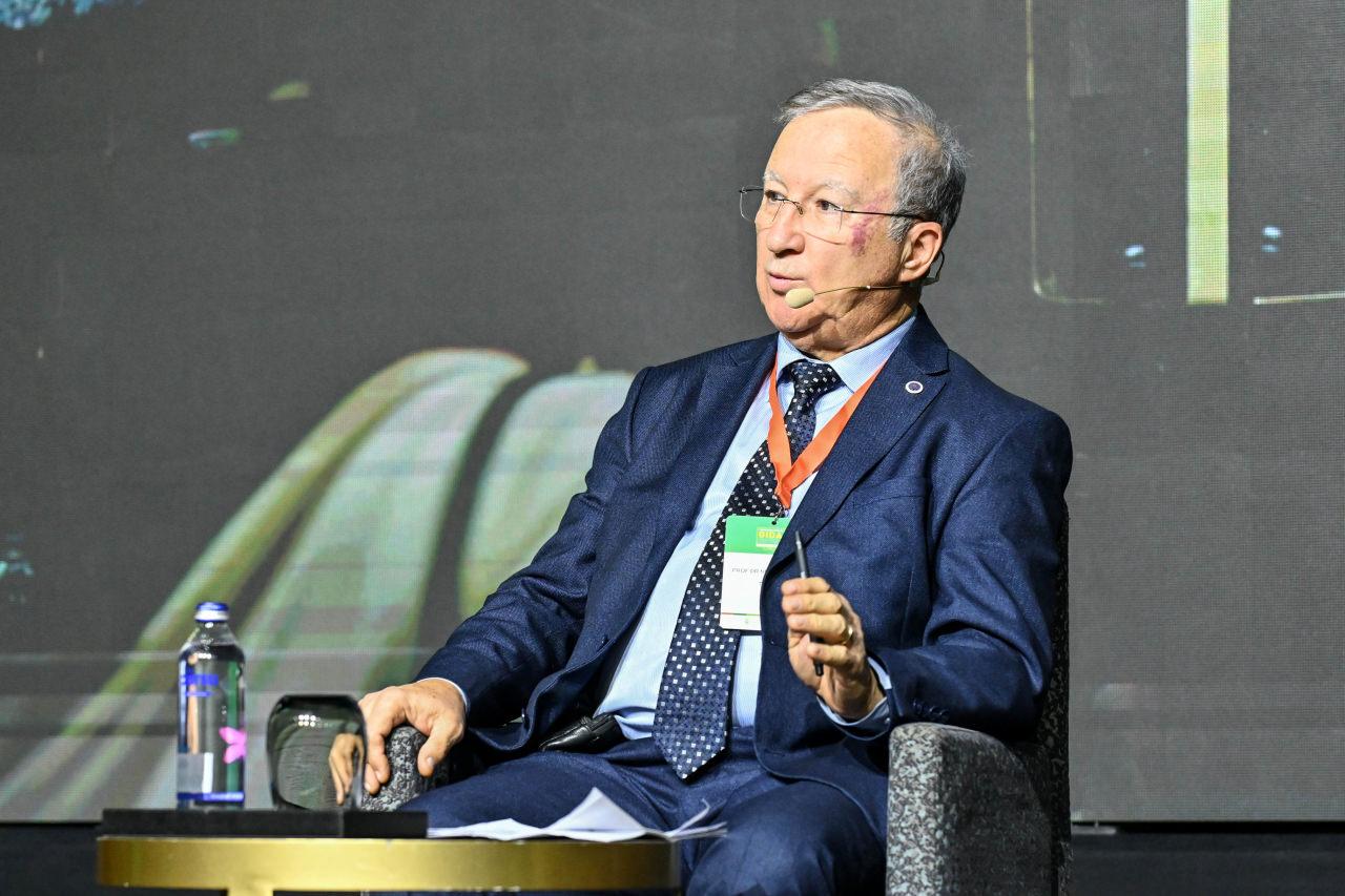 TÜGİS Bilim Kurulu Üyesi Prof. Dr. Nevzat Artık