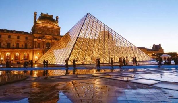 Ekim ayında soyulmuştu: Louvre M&uuml;zesi'nde yeni skandal!