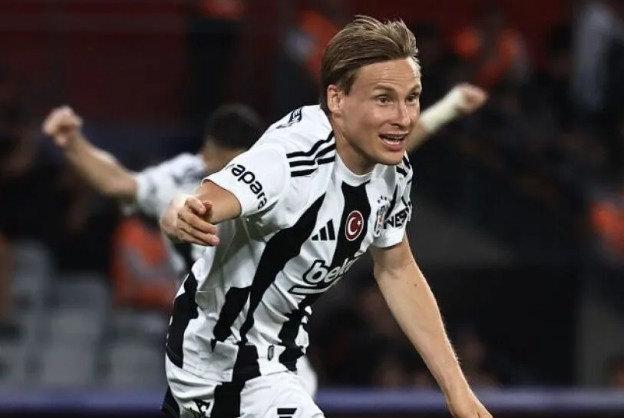 Beşiktaş'ın ayrılık görüşmesi yaptığı Jonas Svensson