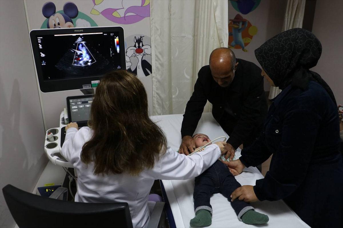 Muhammed Akın Dağgezen, kontrol ediliyor.