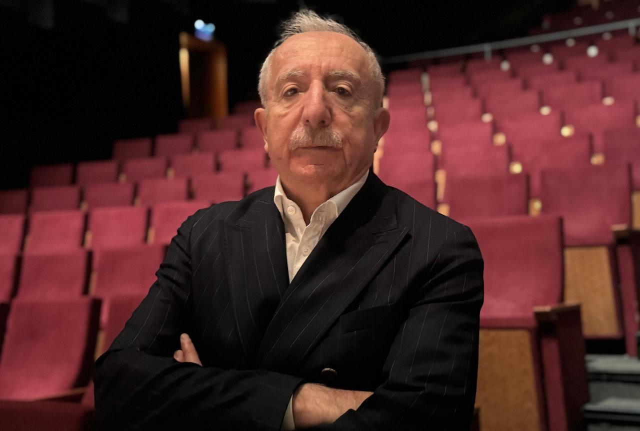 Eski AK Parti Mardin Milletvekili ve yazar Orhan Miroğlu'nun yazıp yönettiği 'Posta Kutusu 213 Diyarbakır' belgeseli, Atlas 1948 Sineması'ndaki özel gösterimle izleyiciyle buluştu. 