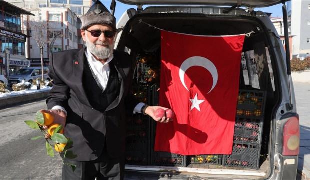 'Elmacı Dede' karlı dağları aştı! 38 saatlik yolculukla Hakkari'ye ulaştı