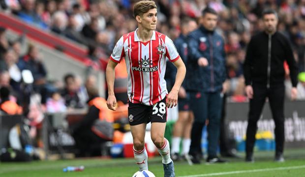 Galatasaray 9 milyon euro &ouml;demişti! Jelert i&ccedil;in ateş p&uuml;sk&uuml;rd&uuml;ler