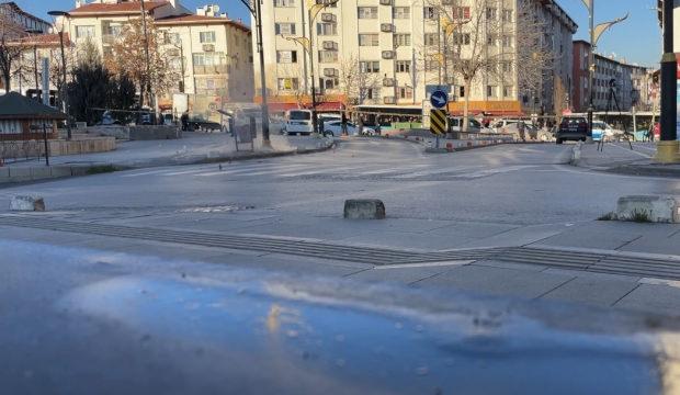 Sivas'ta emniyeti harekete ge&ccedil;iren kutu: Bomba imha ekipleri &ccedil;ağırıldı!