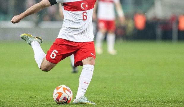 S&uuml;per Lig'de ayrılık: Milli takımın eski yıldızı bavulunu topluyor