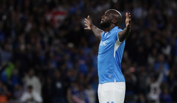 Tedesco eski &ouml;ğrencisine onay verdi! Lukaku'nun bonservisi a&ccedil;ıklandı