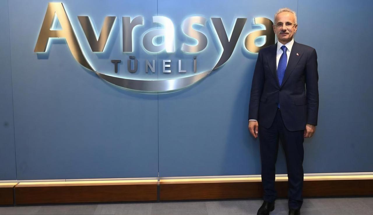 Ulaştırma ve Altyapı Bakanı Abdulkadir Uraloğlu