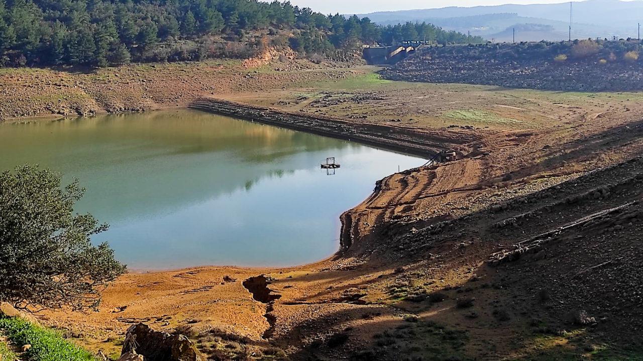 Barajdaki kuraklık, kameralara böyle yansıdı.