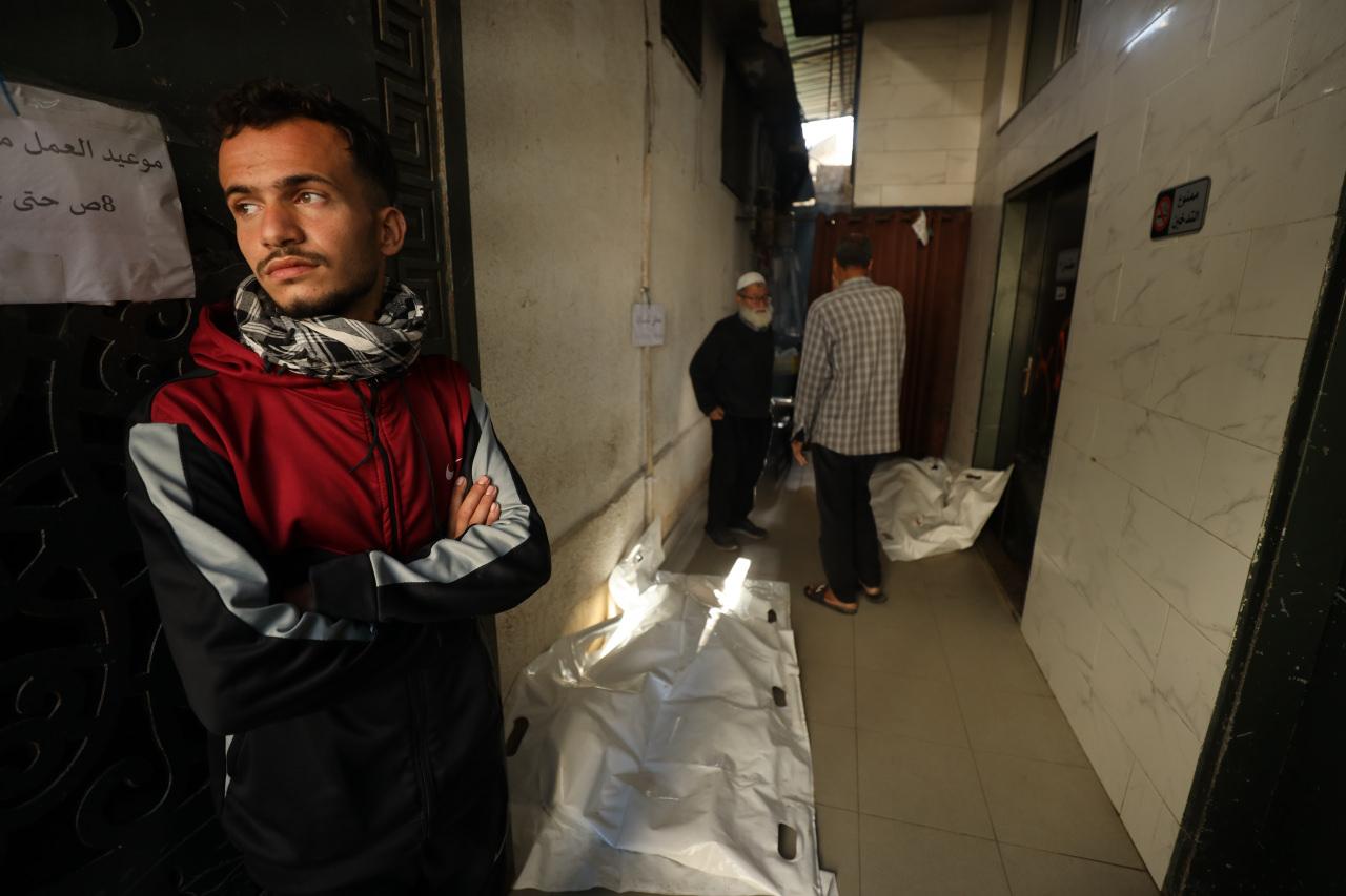 İsrail, Gazze Şeridi'nde sivilleri hedef almaya devam ediyor.