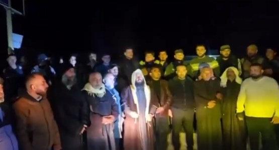 Suriye’deki Arap aşiretleri, terör örgütü SDG'ye karşı savaşmak için hazır olduklarını ve Suriye devletine bağlılıklarını duyurdu.