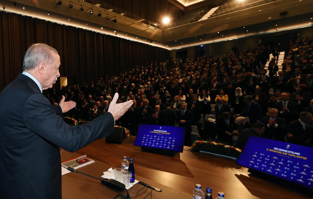 Erdoğan'ın sözlerine tüm salon ayağa kalktı