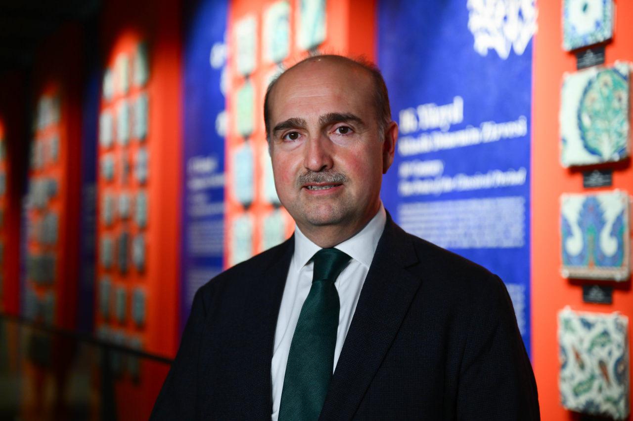 Milli Saraylara bağlı Topkapı Sarayı'nda Mabeyn bölümünü, Harem-i Hümayun'a bağlayan tarihi geçit özgün dokusu korunarak Mabeyn Yolu Çini Sanat Galerisi olarak düzenlendi. Milli Saraylar Başkanı Dr. Yasin Yıldız, açıklama yaptı