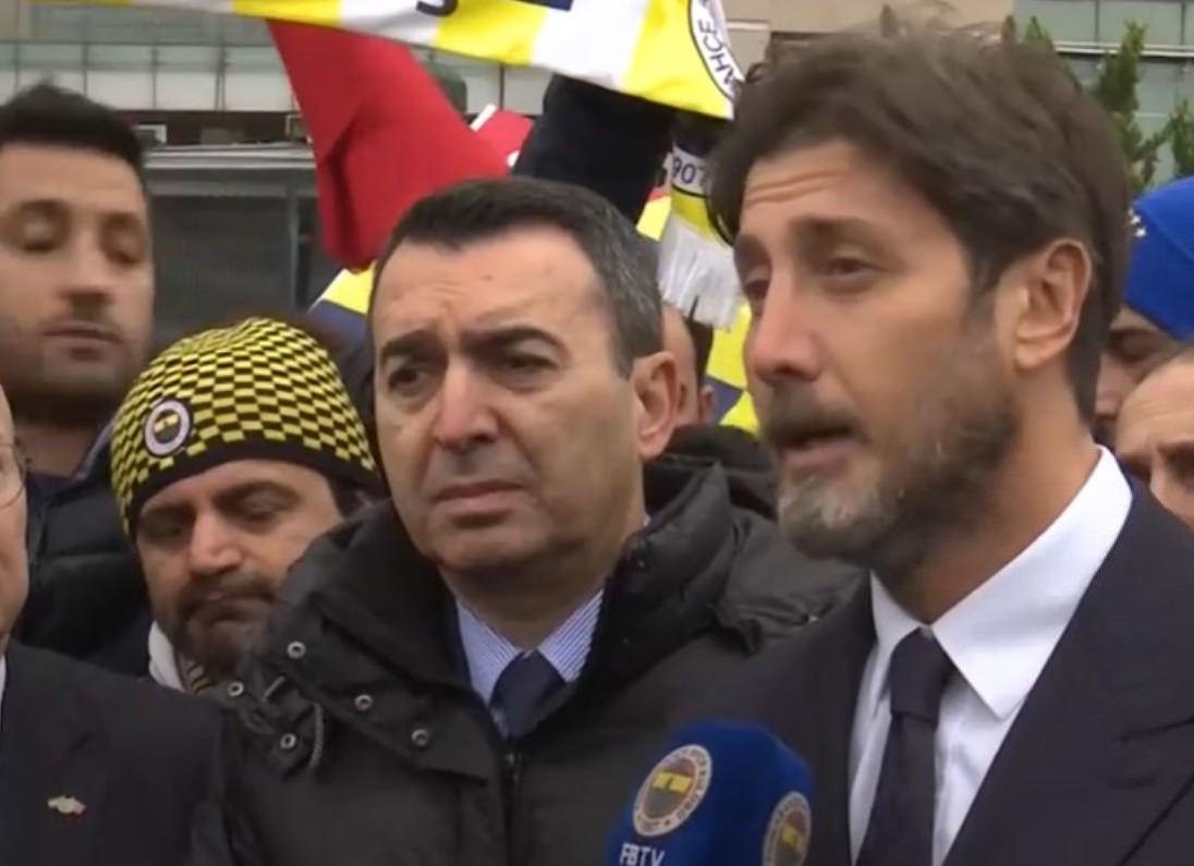 Fenerbahçe Yönetim Kurulu Üyesi Gürhan Taşkaya (Sağda)