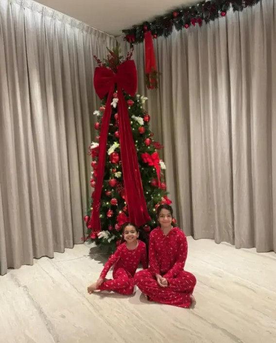 Mohamed Salah'ın kızlarını paylaştığı Noel fotoğrafı