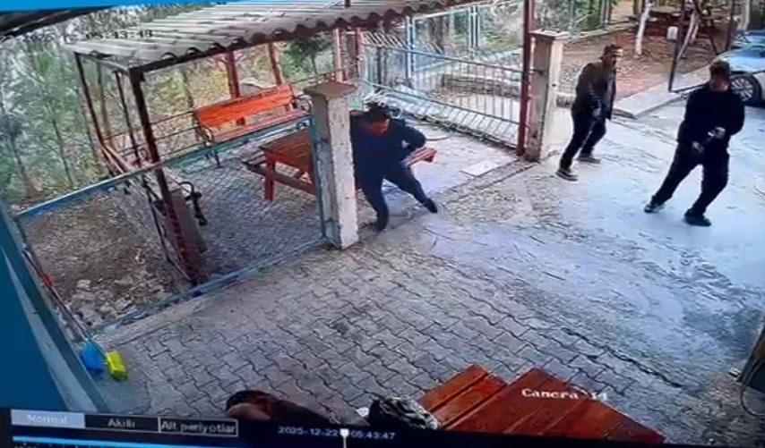 Ender Kara'yı tüfekle vuran 7'nci sınıf öğrencisi M.K. (12)