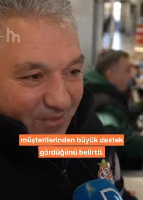 Türk esnaf Mustafa Aydın Hollanda kanalına röportaj veriyor (Kaynak: Hollanda Medya)