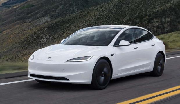 ABD'de Tesla alarmı! 179 bin ara&ccedil; i&ccedil;in inceleme başlatıldı
