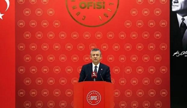 CHP, İmamoğlu&rsquo;nu sildi: Cumhurbaşkanlığı Aday Ofisi&rsquo;nde &Ouml;zel&rsquo;den &lsquo;aday benim&rsquo; pozu