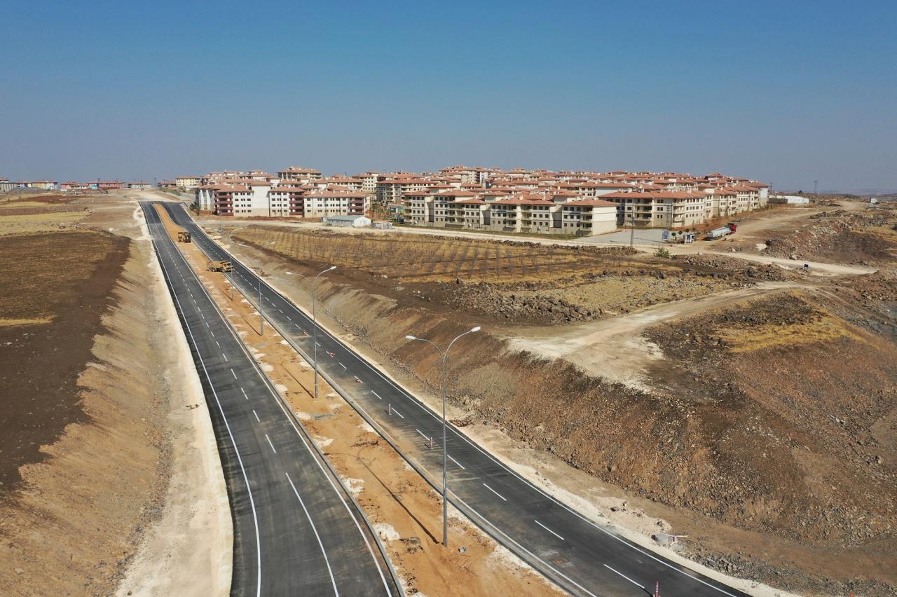 Modern yollar Gaziantep'in hizmetinde