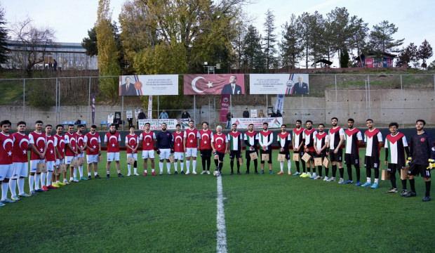 G&uuml;lhane&rsquo;de hakemsiz ma&ccedil;tan Gazze&rsquo;ye vicdan mesajı