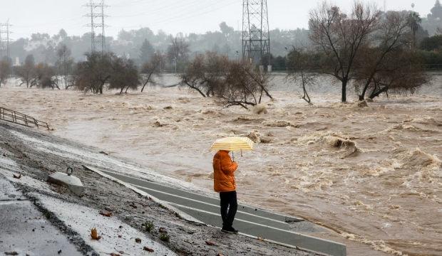 Kaliforniya'da 72 saatte rekor yağış! &Ouml;l&uuml;ler var