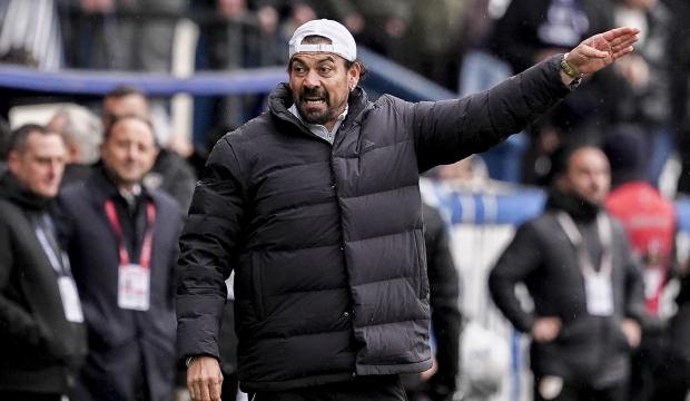 Takımını ateş hattından &ccedil;ıkaran Servet &Ccedil;etin: &Ccedil;ok g&uuml;zel bir galibiyet oldu