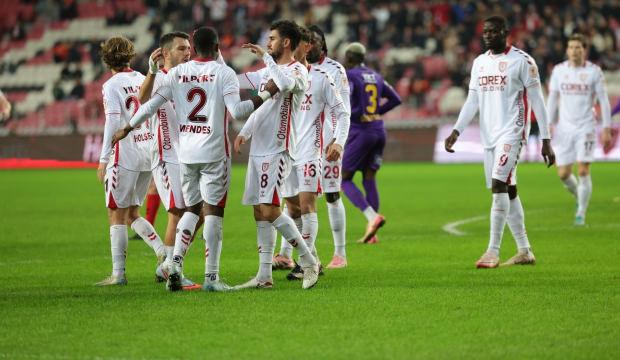 Kupada S&uuml;per Lig derbisi! Fişi 33 dakikada &ccedil;ektiler