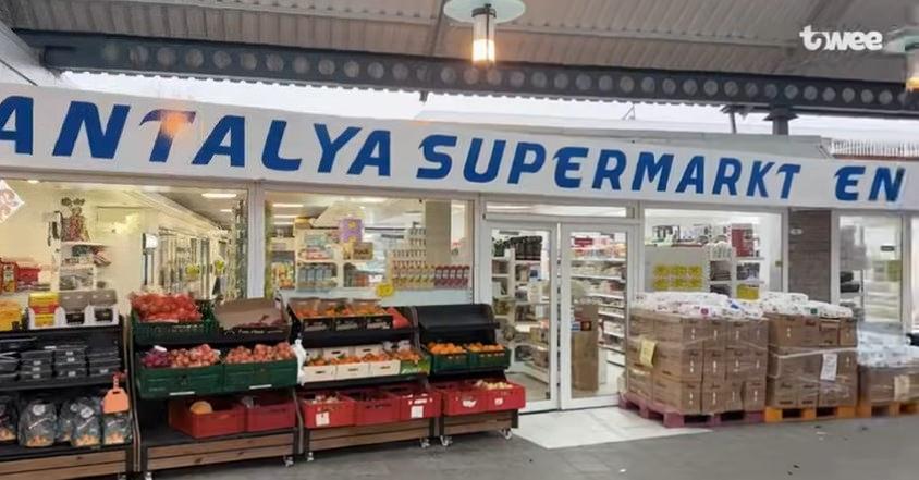 Olayın gerçekleştiği Antalya Süpermarket (Kaynak: twee)