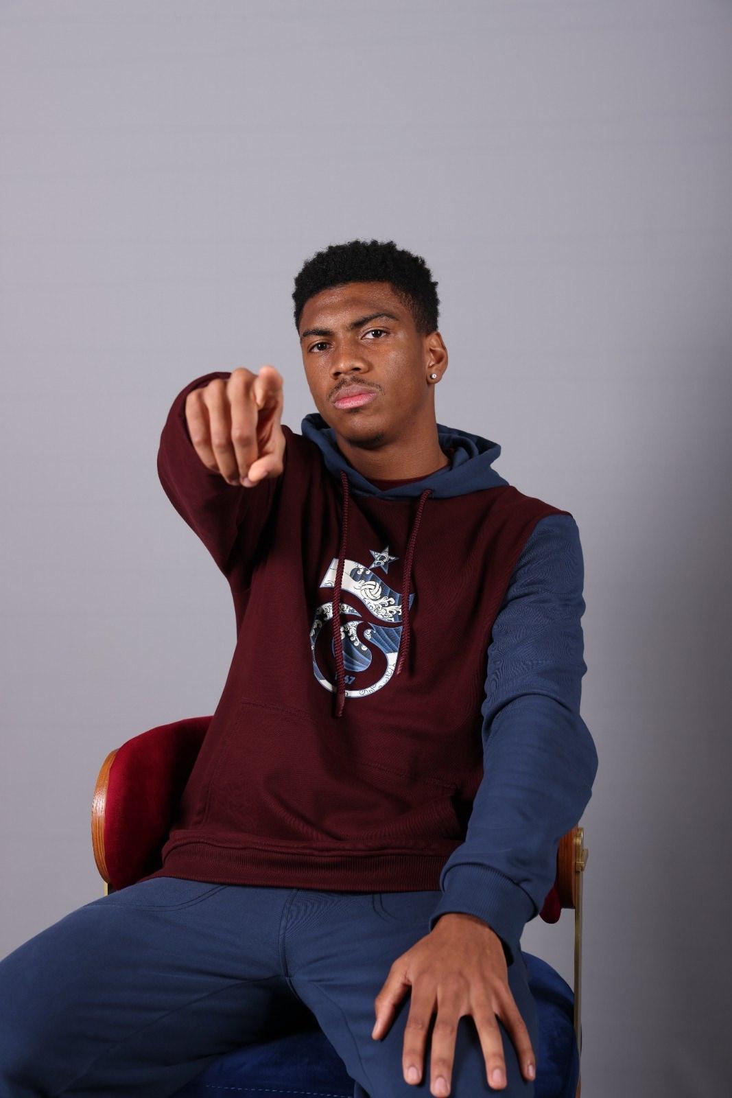 Felipe Augusto'nun röportaj için verdiği bir fotoğraf.