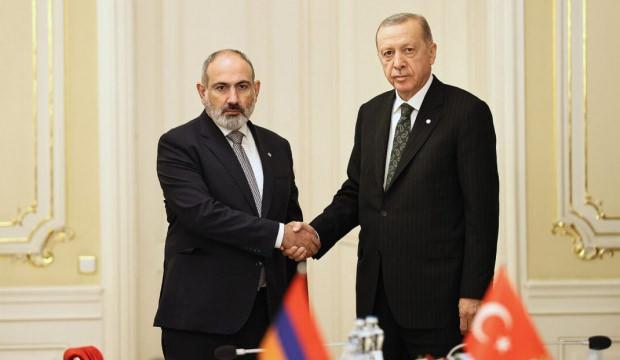 Paşinyan'dan T&uuml;rkiye mesajı: 'Vakti geldi' diye duyurdu