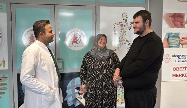 198 kiloya kadar &ccedil;ıkan gen&ccedil; 6 ayda 50 kilo verdi! İşte son hali...