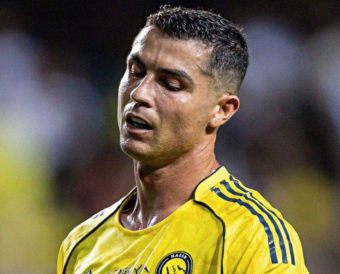 Ronaldo, yenilgi sonrası büyük üzüntü yaşadı.