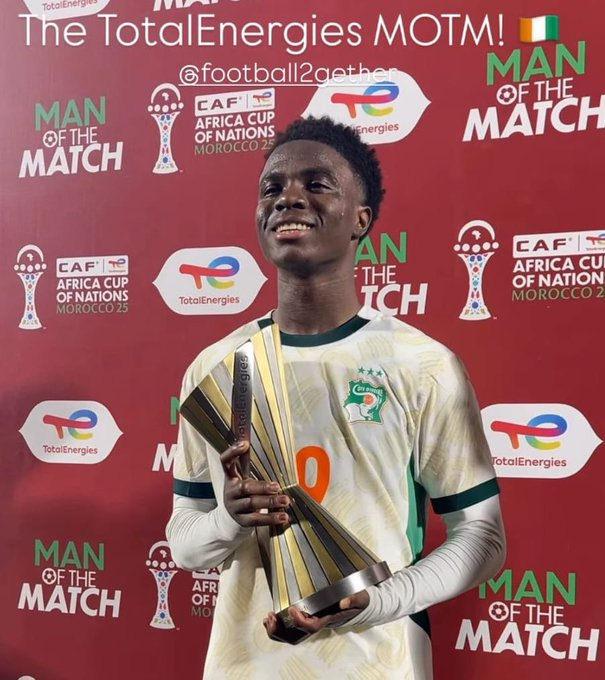 Chris Oulai, Gabon-Fildişi Sahili maçının en iyi oyuncusu seçildi.