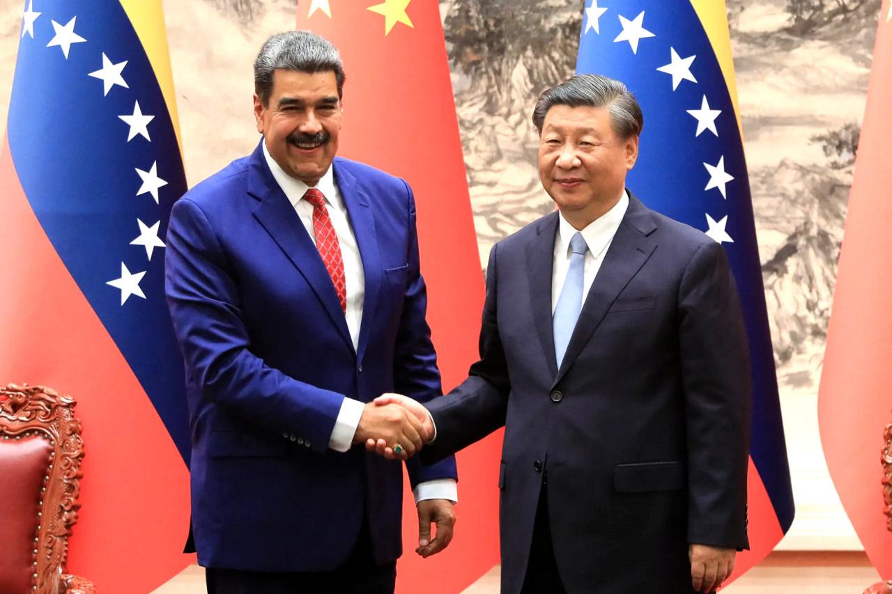 Nicolas Maduro ve Xi Jinping