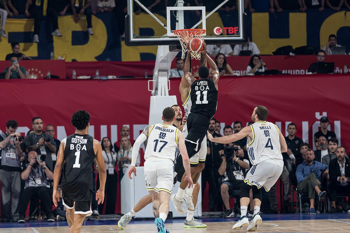Beşiktaş - Fenerbahçe basketbol karşılaşması