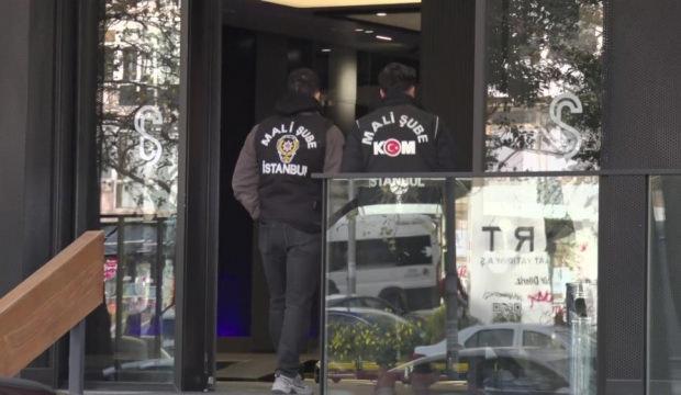 Kadık&ouml;y'deki l&uuml;ks otomobil galerisine operasyon! 11 milyar liralık vurgun iddiası