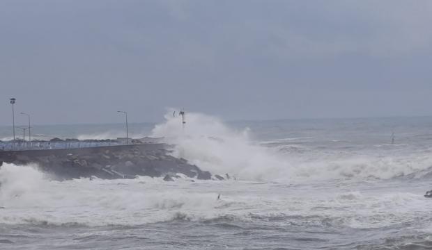 Kar sonrası b&uuml;y&uuml;k fırtına! İstanbul dahil 24 il i&ccedil;in alarm verildi: Plan yapanlar dikkat!