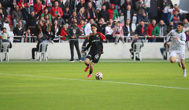 Trabzonspor'dan Fenerbah&ccedil;e'ye transfer &ccedil;alımı: 18'lik kanat geliyor