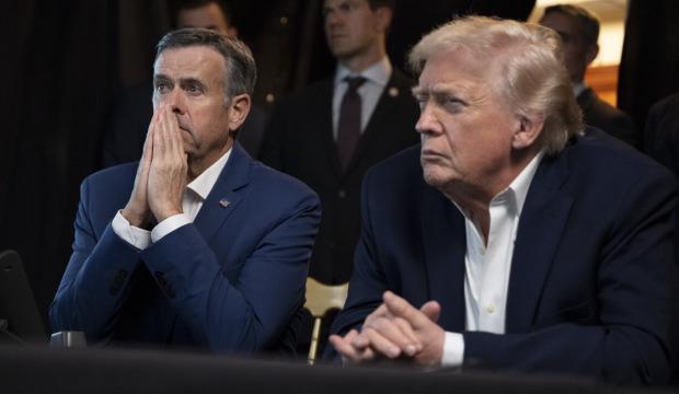 Trump, Venezuela operasyonunu 'dizi' gibi izlediği anları paylaştı