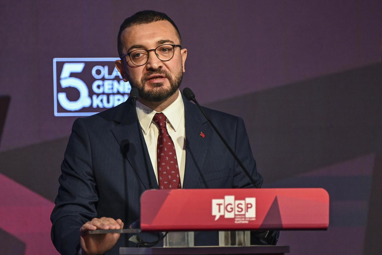 TGSP Yönetim Kurulu Başkanı Ali Haydar Ustaosmanoğlu, Türkiye Gençlik STK'leri Platformunun (TGSP) Neslişah Sultan Kültür Merkezi'nde düzenlenen 5. olağan genel kuruluna katılarak konuşma yaptı.
