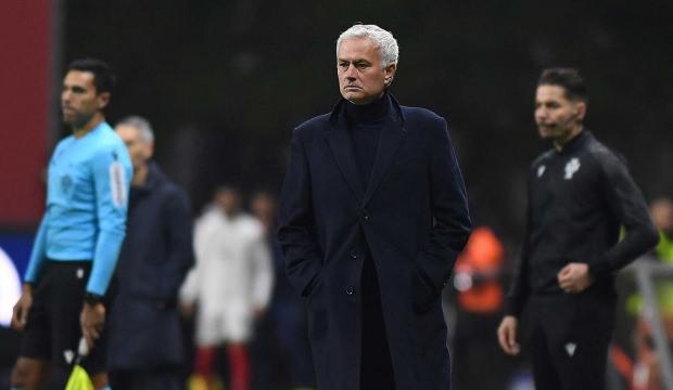 3-1'lik mağlubiyet sonrası Mourinho son kararını canlı yayında a&ccedil;ıkladı