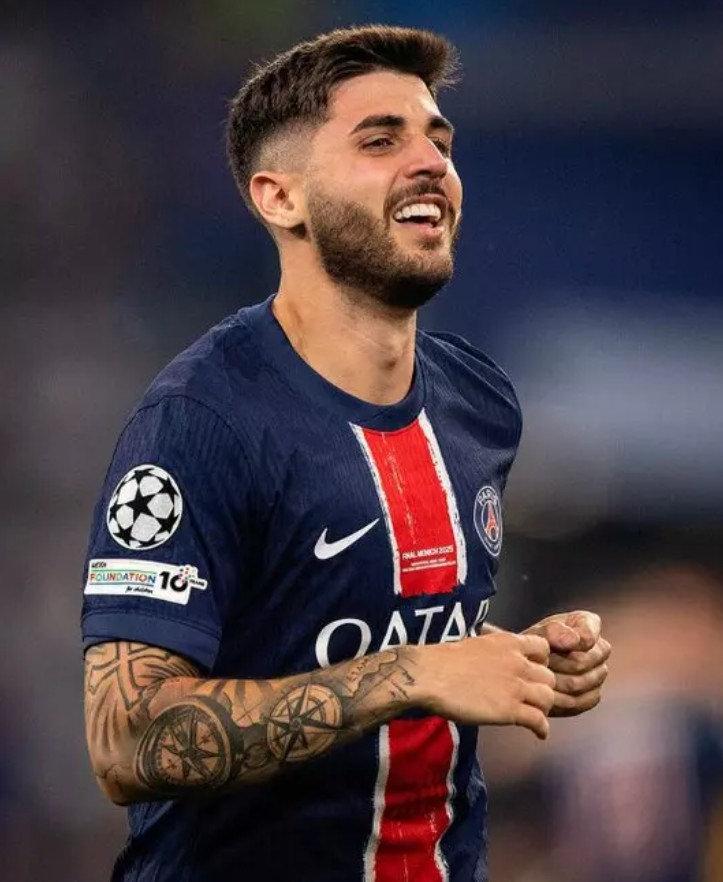 PSG'nin Brezilyalı stoperi Lucas Beraldo