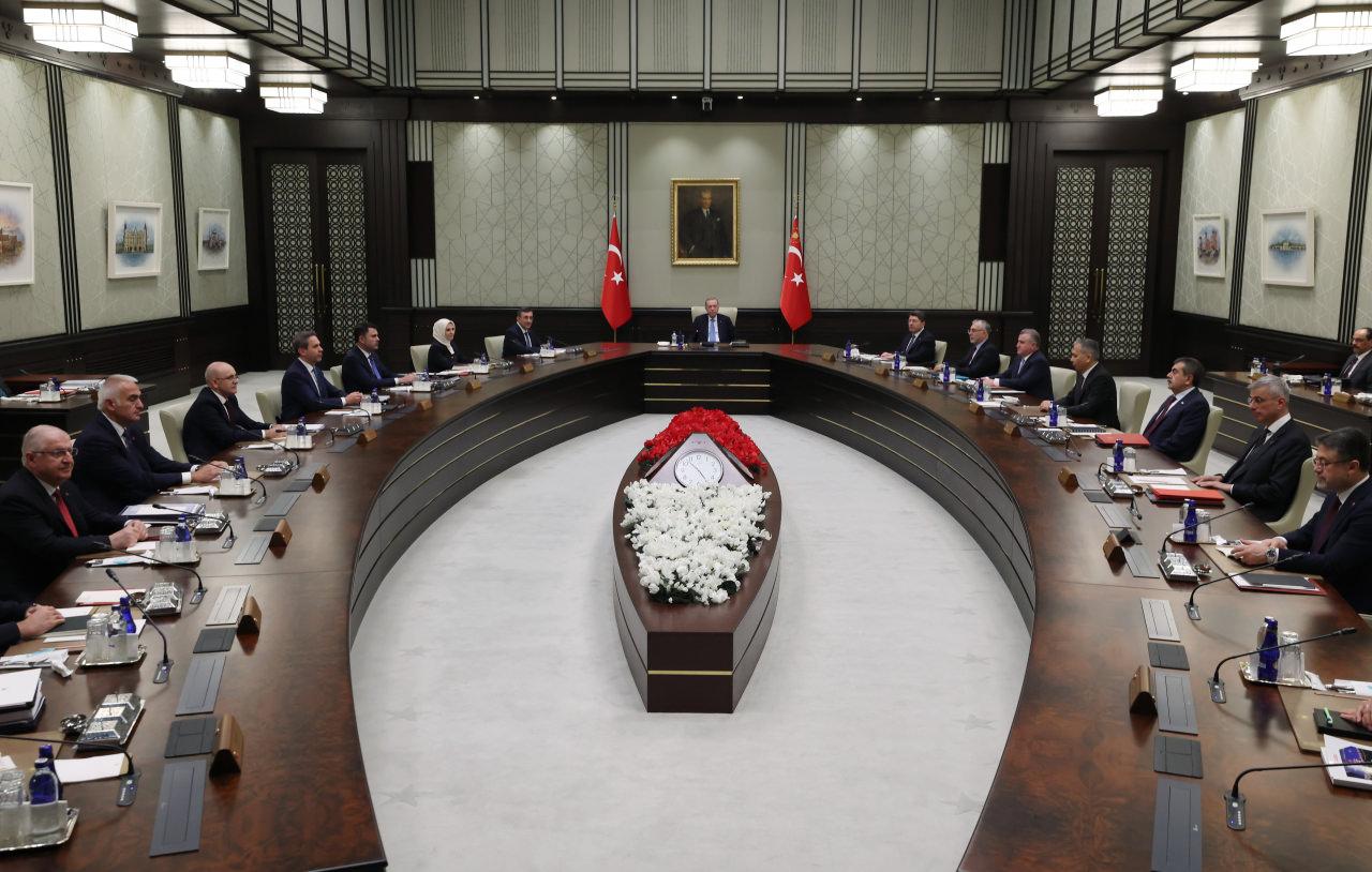 Cumhurbaşkanı Erdoğan başkanlığında Cumhurbaşkanlığı Külliyesi'nde toplandı.