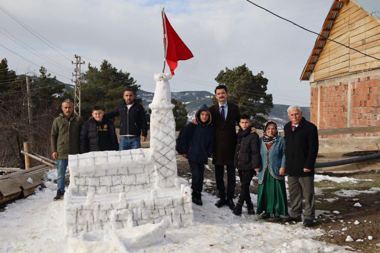 Kardan Kız Kulesi yapıldı. 