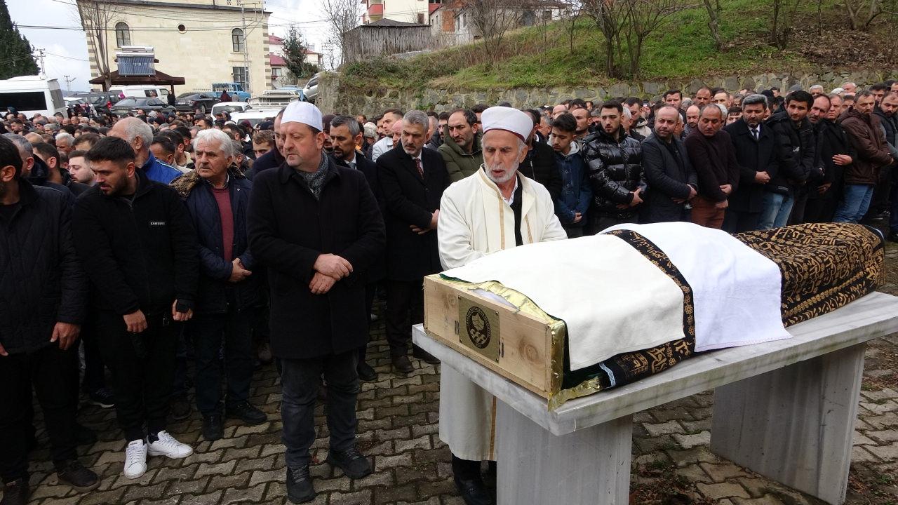 Temel Altuntaş (47), son yolculuğuna uğurlandı.