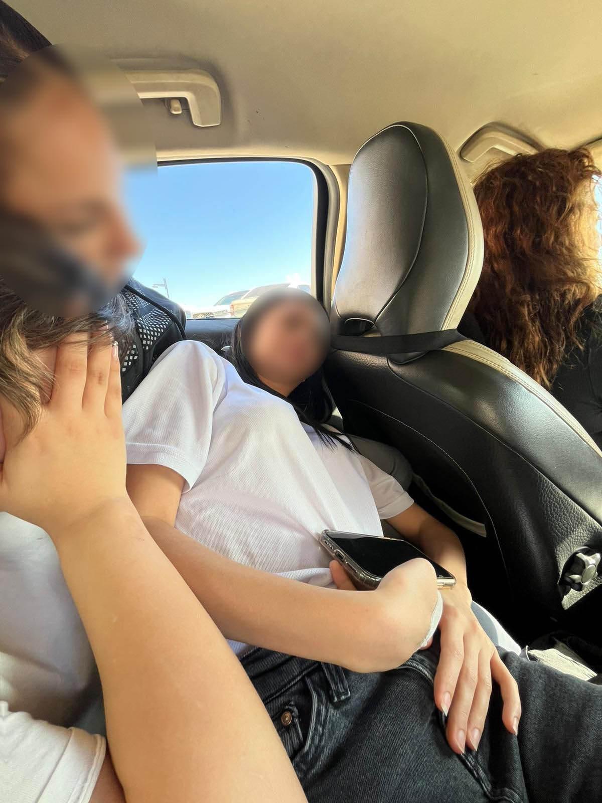 Öğrenciler kendi imkanlarıyla eve döndüler. 