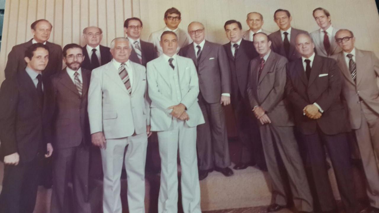Venezuelalı devlet petrol ve doğalgaz şirketinin (PDVSA) ilk yönetim kadrosu (1976-1979) grup fotoğrafı 