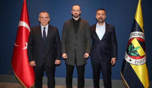 D&uuml;nya şampiyonu milli atlete Fenerbah&ccedil;e'den g&ouml;rev