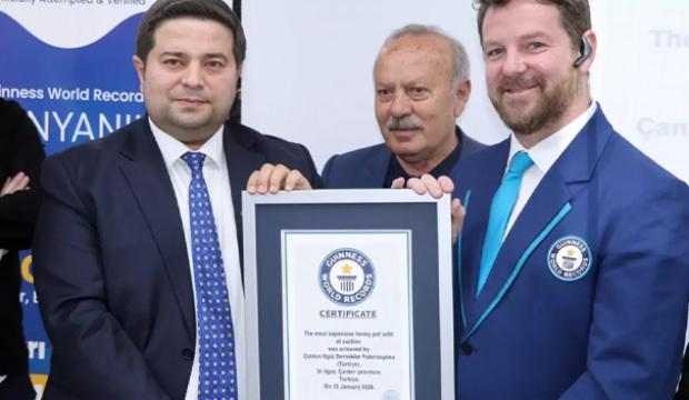 D&uuml;nyanın en pahalı bal satışı T&uuml;rkiye'den! Guiness Rekorlar Kitabı'na girdi!