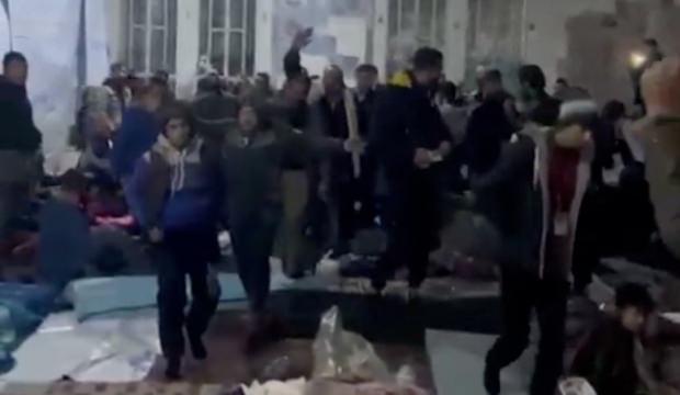 Eşrefiye'de bayram havası: Ter&ouml;ristler yakalandı, K&uuml;rtler kurtuluşu sevin&ccedil;le karşıladı